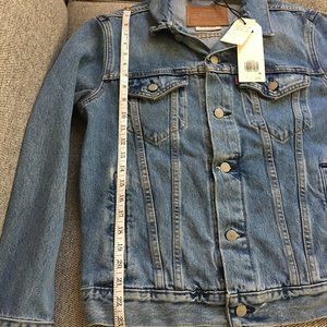 Nwt Levis Premium Tie Dye Panel Trucker 